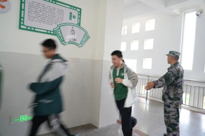 03.jpg