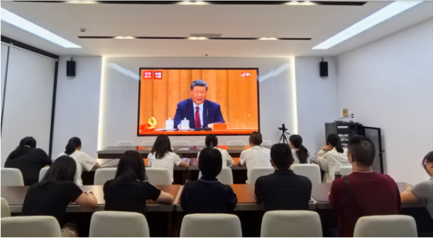 �й����㵳�����н����ܹ��ᡰ���һ����ף�й�����������105���� ������Ա����